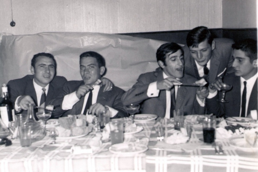 1967 - En una comida